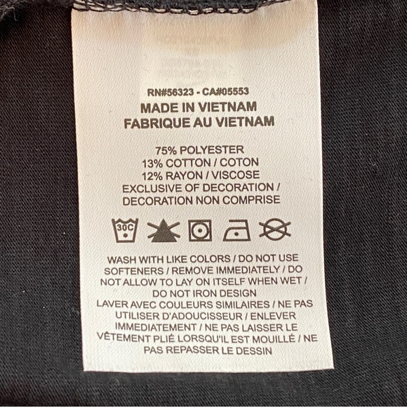 NWT! Nike Yoga T-shirt, size X-Small - Picture 11 of 17